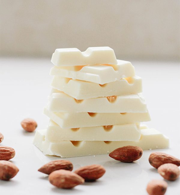 Almond and White Chocolate Mix